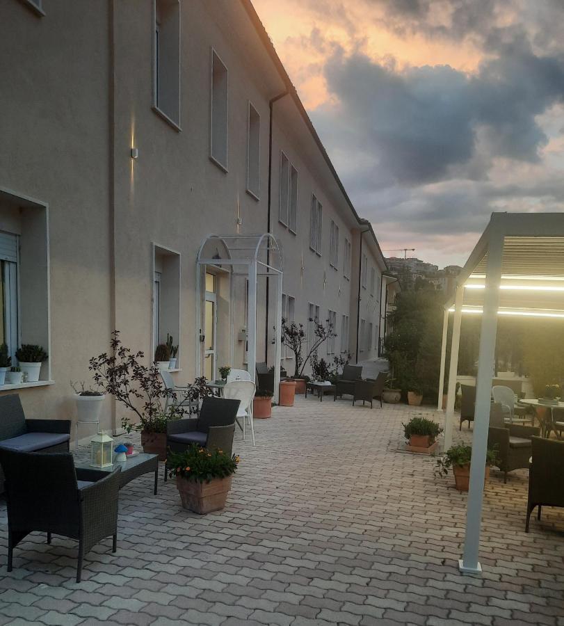 Hotel Porta Rivera 라킬라 외부 사진
